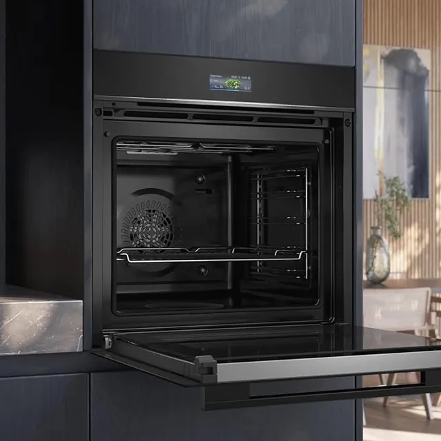 Siemens HB774G1B1 iQ700 Smarter Einbau-Backofen 60 x 60 cm – Produktbild 1 von 2